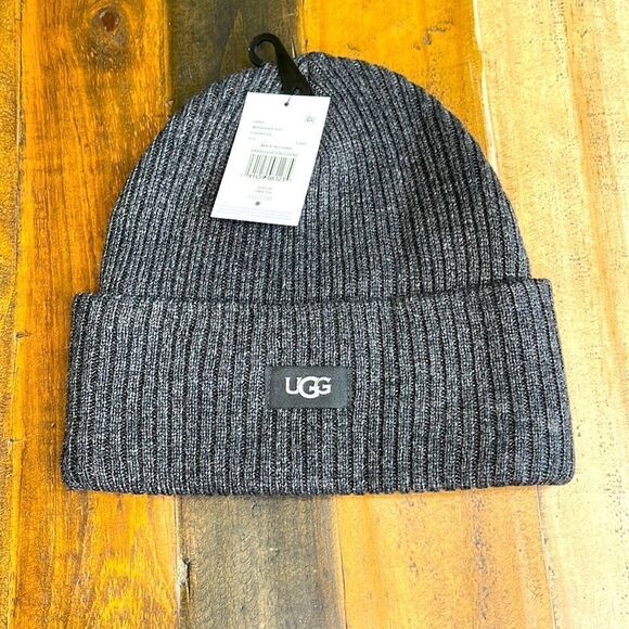 UGG RIB KNIT HAT - Picture 1 of 6